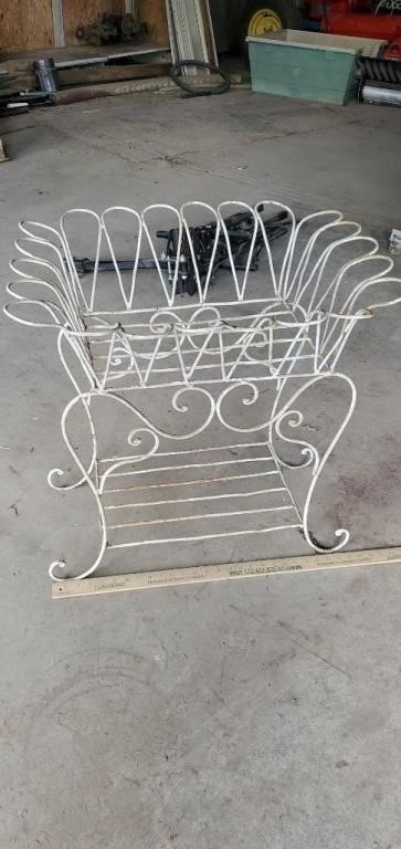 Metal Decorative Plant Stand.