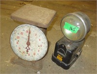 Scales & older metal flasher light