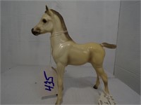 318// 73-76/ Arabian Foal