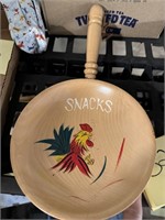 VINTAGE HAND PAINTED FIGHTING  ROOSTER WOOD
