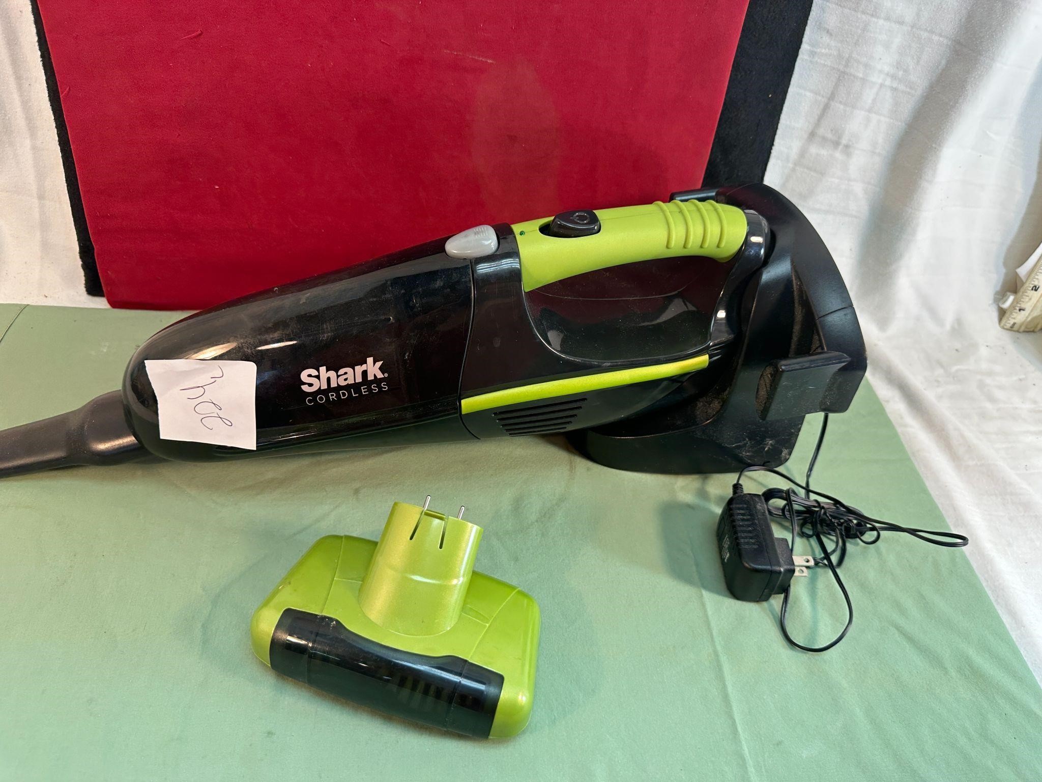 *SHARK CORDLESS VACUUM - WORKS W/ATTACHMENTS
