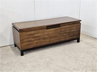 NAPA RIVER AROMATIC CEDAR LINED BLANKET CHEST