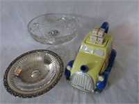LOT OF DECORATIVE HOUSEHOLD ITEMS