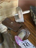 Vintage horseshoe, leather wallet, etc.