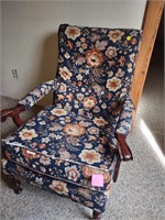 Arm chair,floral print(house)