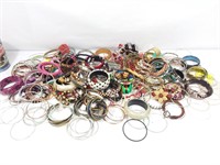 Lot de bracelets