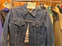 Levi's Blue Jean Jacket(Garage)