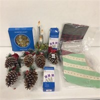 ASSORTED CHRISTMAS ITEMS