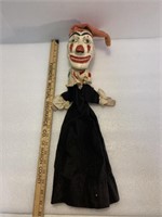 21 inch long puppet