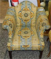 VINTAGE FLORAL CHAIR