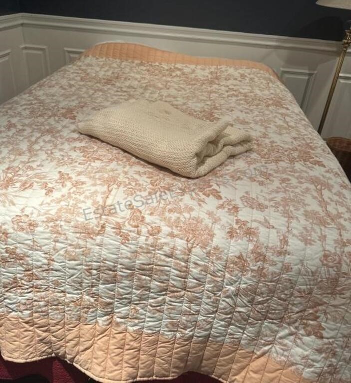 QUEEN SIZE COMFORTER PEACH FLORAL with Ivory