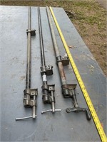 3- pipe clamps