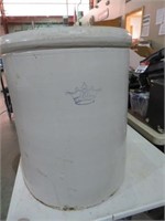 20 GALLON CROWN CROCK W/ROUND WOOD INSERT