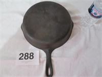 VTG NICE WAGNER CAST IRON #8 SKILLET