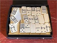 Tournament dominoes