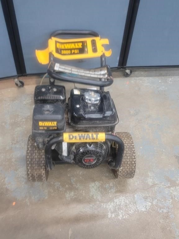 DeWalt Pressure Washer- 3800