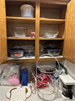 CONTENTS OF KITCHEN CABINETS / COUNTER