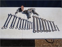 2 SETS COMBINATION WRENCHES / AIR TOOLS
