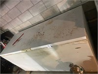 Large chest freezer working properly