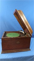 Antique Victrola Victor Talking Machine, Crank,