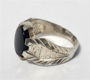 Onyx on Etched Sterling Silver Ring Sz 8