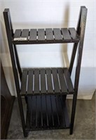 3 TIER DECORATIVE SHELF