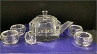 Crystal teapot & 4 crystal cups in presentation
