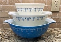 Vintage Pyrex Snowflake Garland Blue Set, Two