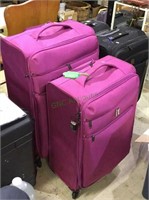 IT luggage includes a 32 inch and 27 inch