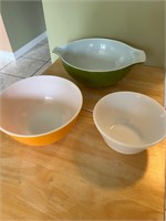 3 Assorted Pyrex Bowls