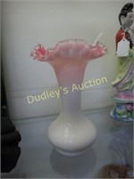 Ruffle Top Case Glass Vase