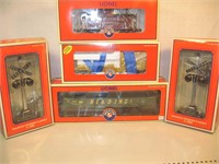 O Lionel Freight Cars and Signals