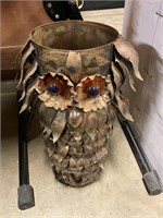 Metal owl umbrella holder