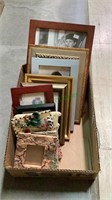 Lots of beautiful smaller frames. Most are 5x7
