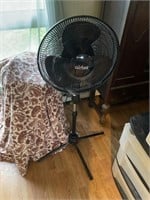 Freestanding fan