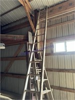 WOOD LADDER-7.5FT