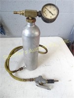 Pressurized ac flush canister