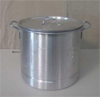 Large stock pot