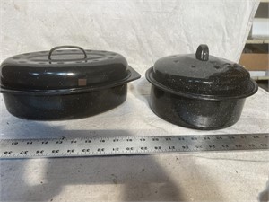 Two small enamel roasters