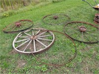 3-Steel Wheels, 1-Wood Wheel