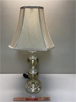 PRETTY BRASS TABLE LAMP