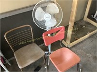 Oscillating fan (works) & 2 metal chairs