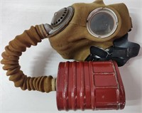 WW2 Canadian Military Gas Mask