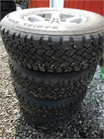 Set of 4 P235/75R15 Tires & Alloy Rims