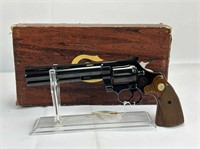 Colt Diamondback 6" Revolver NIB, .22