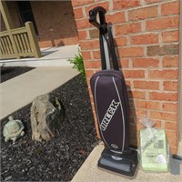 Oreck XL Vacuum and Bags