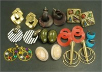 10 Vintage Pairs of Earrings