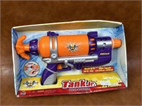 NIP 2010 Tank Jr Air Pressure Water Gun