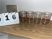 (4) Anchor Hocking  Measuring Glasses