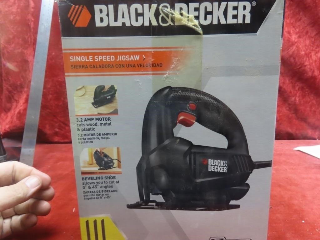 Black & Decker jigsaw w/box.